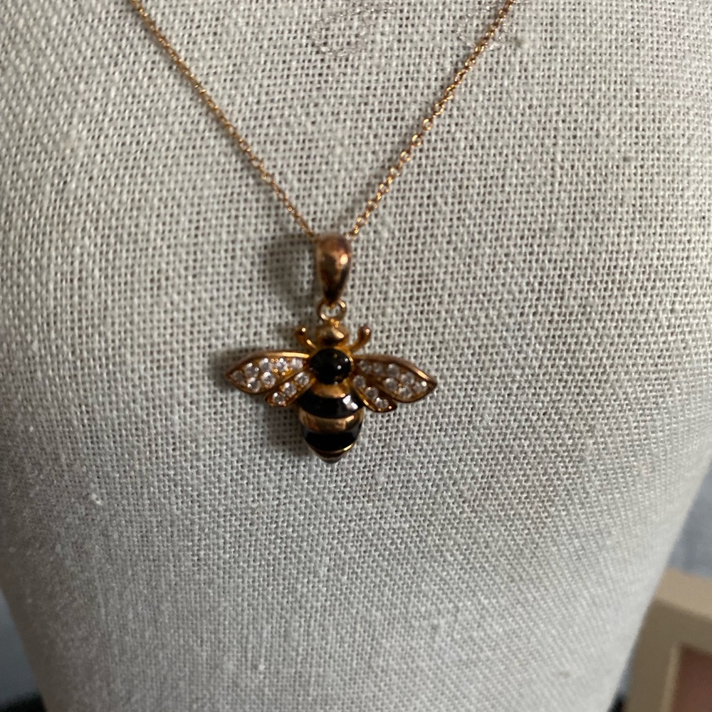 Bee necklace